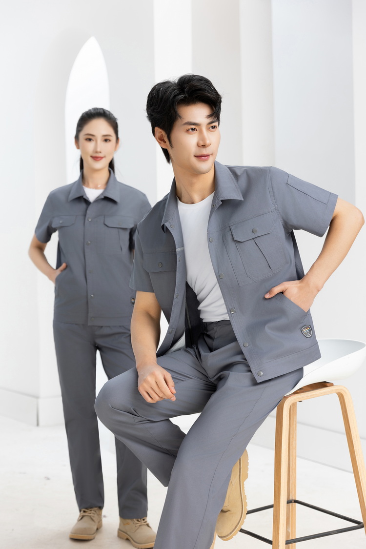 HT005‑061 Summer multi‑functional short‑sleeve workwear in multi‑functional fabric.